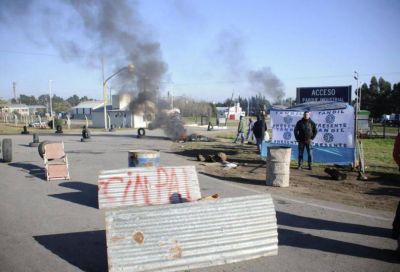 Olla popular en la entrada del PIT por los trabajadores de Cinpal