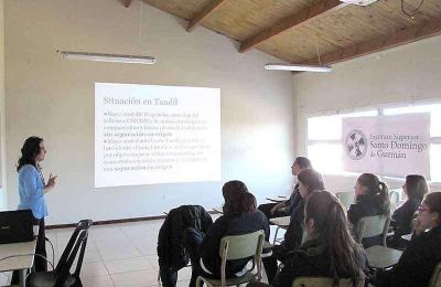 Encuentro en Santo Domingo sobre la situaci�n medioambiental de Tandil