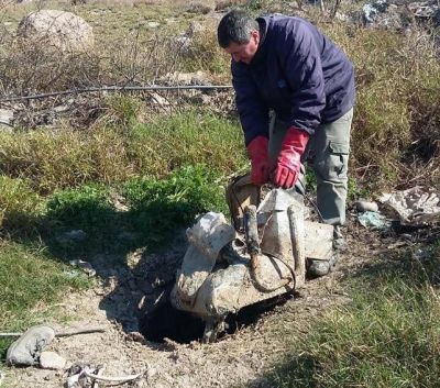 Denuncian obstrucci�n de red de cloacas