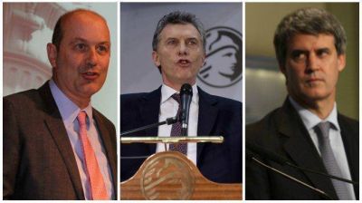 Macri asume el control de la econom�a y empodera a Sturzenegger