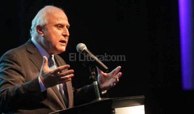 La provincia lanza el proceso para intentar reforma la Constituci�n