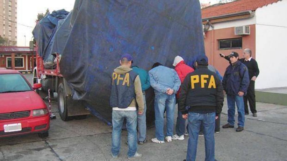 Radiograf�a de la crisis: roban 4 camiones por d�a y la mayor�a son de alimentos