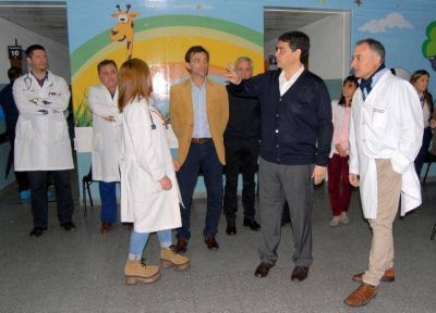Jorge Macri visit� la puesta en valor del �rea de pediatr�a del Hospital Houssay