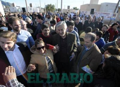 El Gobierno inici� obras en el Departamento Ayacucho