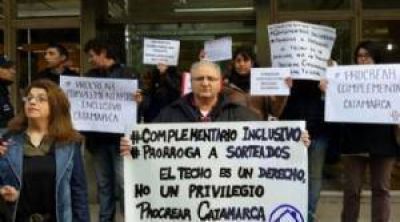 Beneficiarios del Procrear reclaman un 