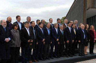U�ac sobre la reuni�n de gobernadores: �No se tocar� el tema coparticipaci�n�