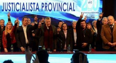 El aniversario de Evita deja expuesta la divisi�n que padece el PJ bonaerense