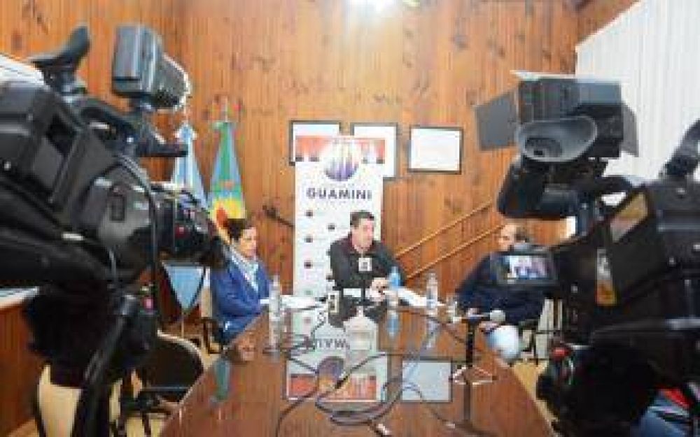 El Intendente de Guamin anunci acuerdo salarial con los municipales