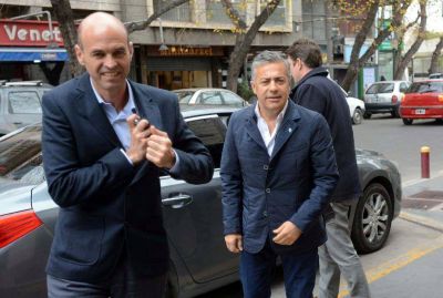 Cornejo se asegur� cortes de cintas