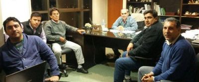 El jueves se reunir�n funcionarios con productores que cortan la ruta 86