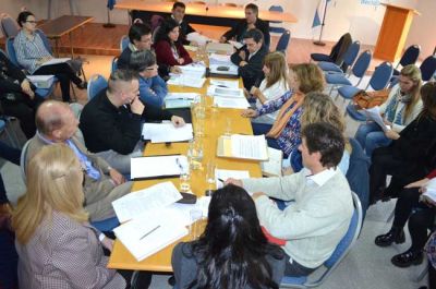 Otro cruce entre UTELPA y el Colegio de Psicopedagogos por la matriculaci�n