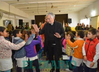 El Gobernador anunci� m�s obras en la gira por el sur provincial