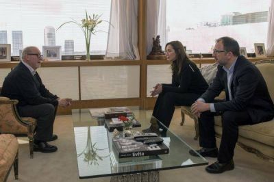 Vidal se reuni� con sobreviviente de �La Noche de los L�pices�, quien elogi� el Boleto Educativo