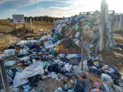 Tornquist: el FPV denunci� que el basurero municipal �est� abandonado�