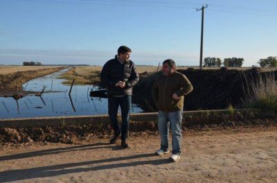 Realizan trabajos en zona rural para evitar inundaciones
