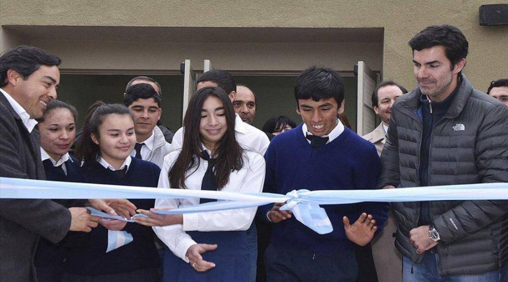 Inauguraron una escuela modelo en La Candelaria