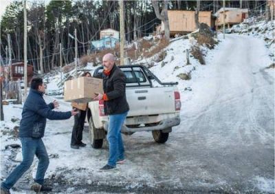 Entregaron ropa en los barrios m�s necesitados