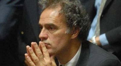 Juntan firmas para correr a Ibarra de un cargo en la Magistratura porte�a