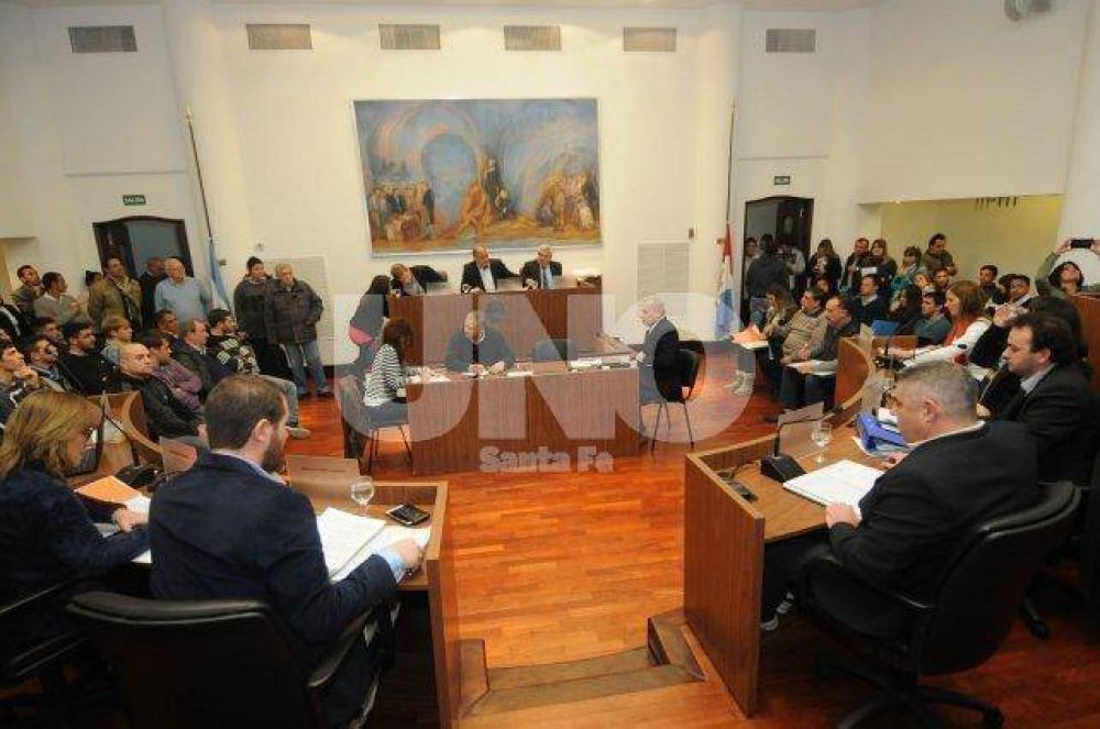 Concejales santafesinos aprobaron el endeudamiento solicitado por el intendente