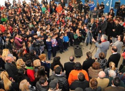 El Gobernador puso en marcha obras en cuatro localidades