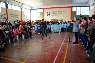 Rodr�guez Sa� inici� obras de pavimento y alumbrado p�blico en Potrero de los Funes