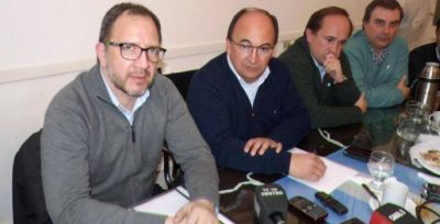 Perechodnik: �De los 79 Hospitales provinciales, 50 est�n atravesando graves problemas edilicios�