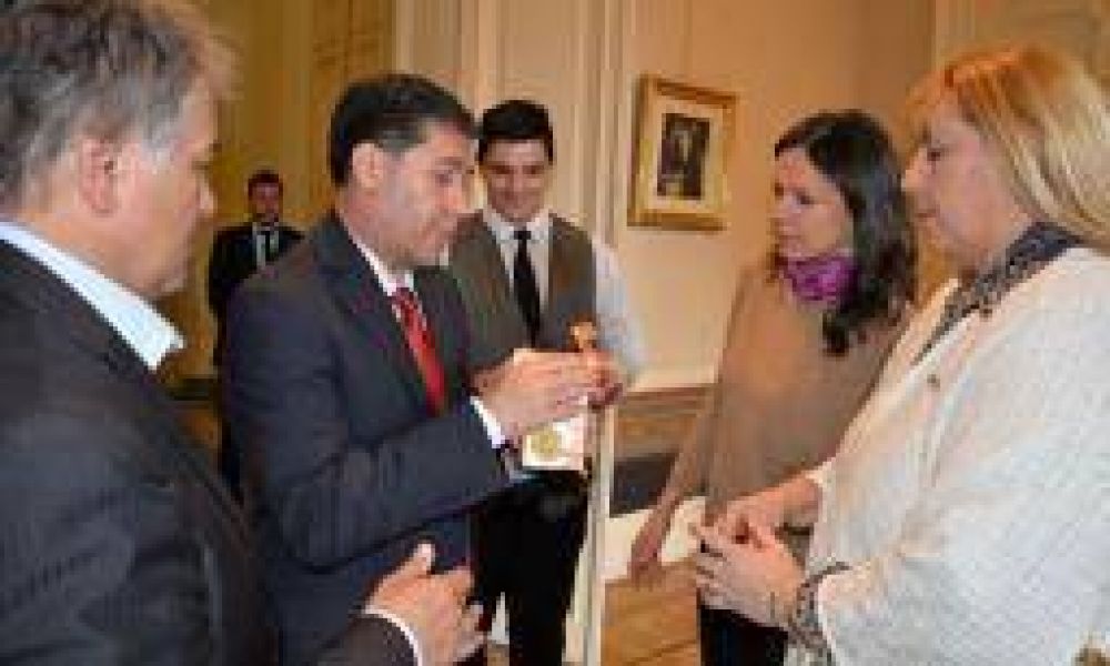 El 10 de agosto entregar�n 111 viviendas con autoridades nacionales