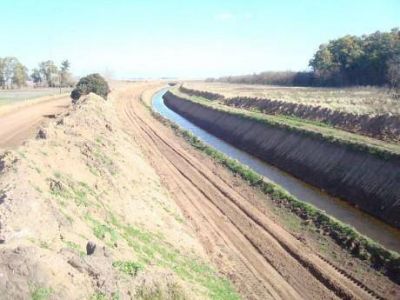 Se lleva ejecutado el 80 % del Canal La Sof�a-Bellocq en el distrito de Carlos Casares