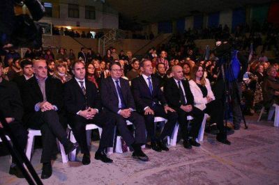 En el aniversario de Madryn anunciaron para esa ciudad $25 millones en obras