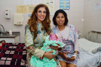 El servicio de maternidad del hospital Regional recibi� la visita sorpresa de la Gobernadora