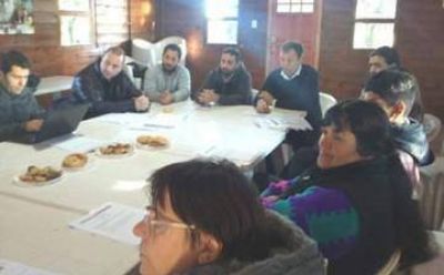  Cascallares se reuni� con funcionarios del INTA