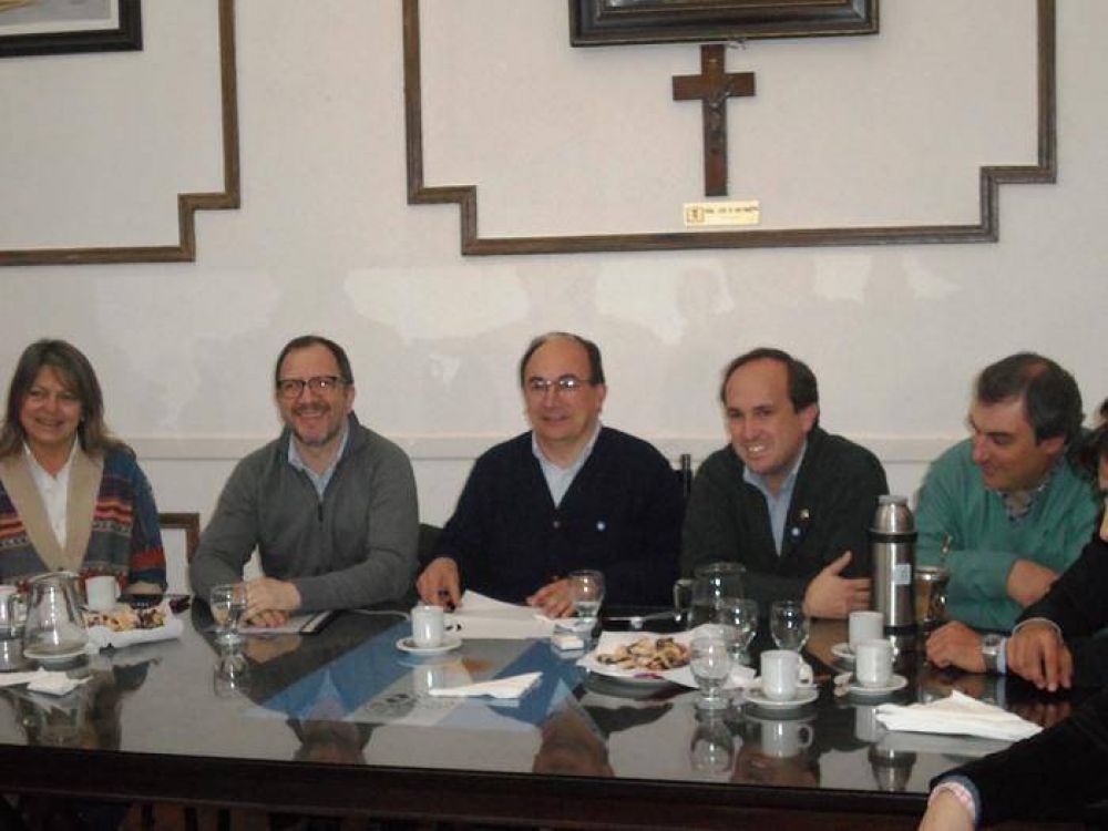 El Secretario General de la Gobernaci�n visit� Saladillo