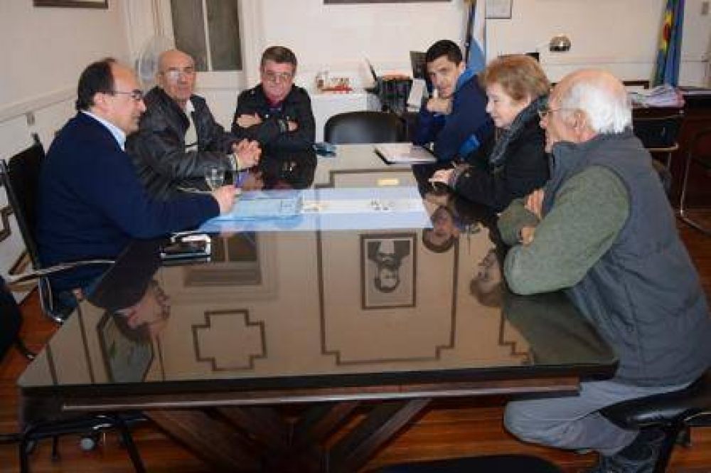 SALOMON MANTUVO REUNI�N DE TRABAJO CON LA COMISI�N DIRECTIVA DE ATESA