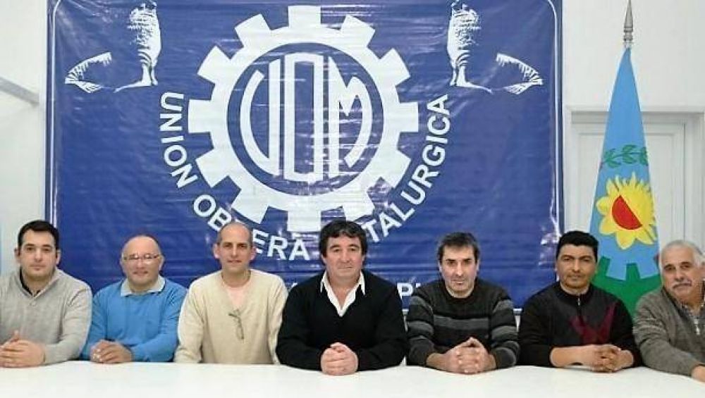 En Eskabe acordaron reducci�n horaria para evitar suspensiones