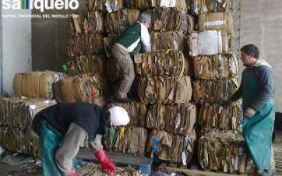 Salliquel�: Municipalidad vende material reciclado