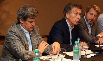 Almuerzo de paz en el convulsionado gabinete econ�mico: pacto Frigerio-Prat Gay