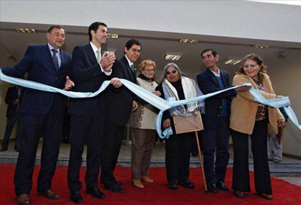 Los vecinos cuentan con una nueva sede municipal