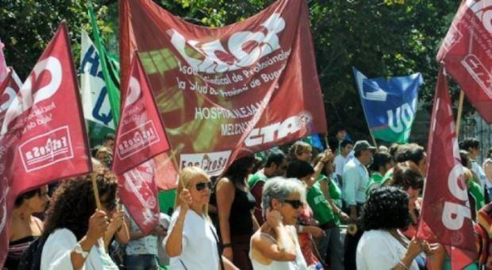 M�dicos de CICOP se sumar�n al paro del lunes y no descartan plegarse al del 11 de agosto