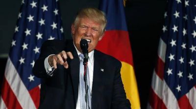 Trump se pelea con el padre de un joven musulm�n que integraba el Ej�rcito de EE.UU. y falleci� en Irak