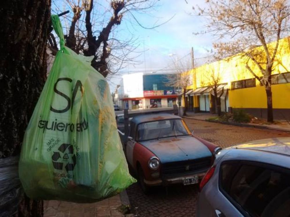 Debutan las bolsas reutilizables en los supermercados de San Nicol�s