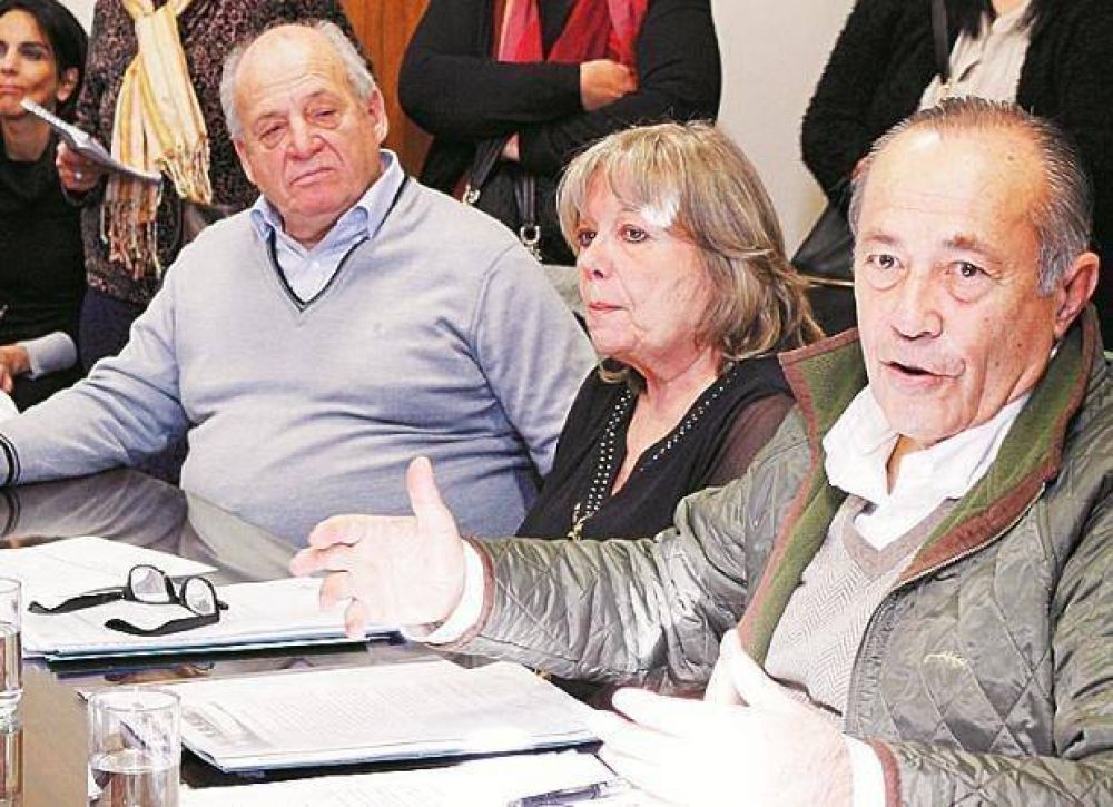 Adolfo, un llamado a la militancia del PJ y definiciones fuertes