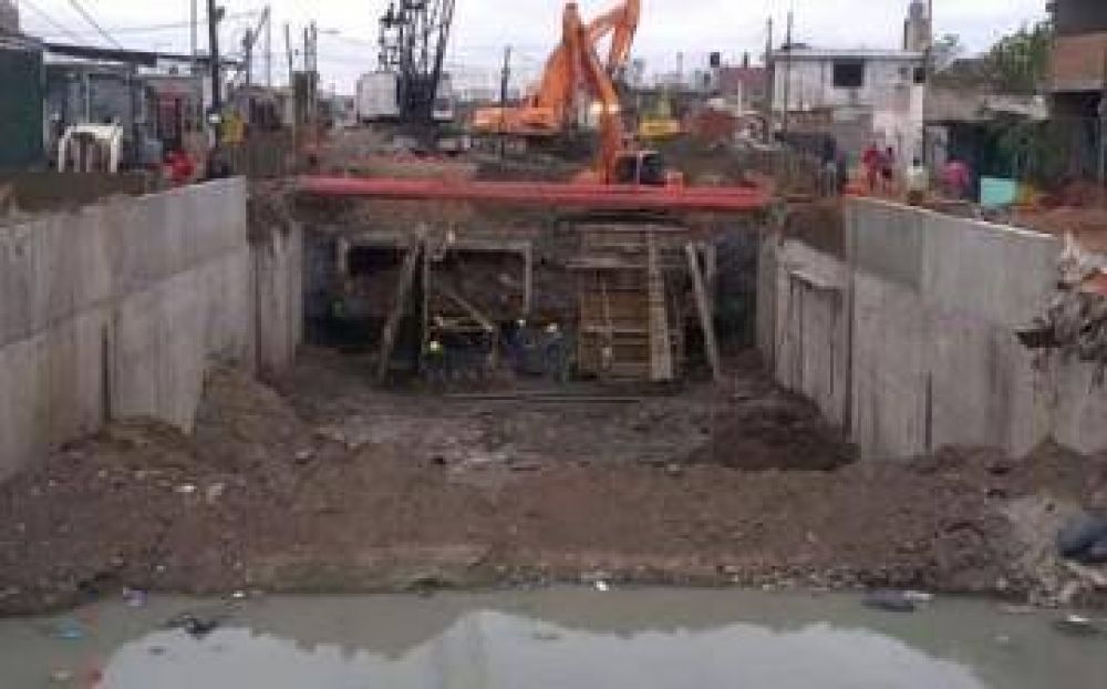  Sigue adelante el �ltimo tramo de canalizaci�n del Arroyo del Rey