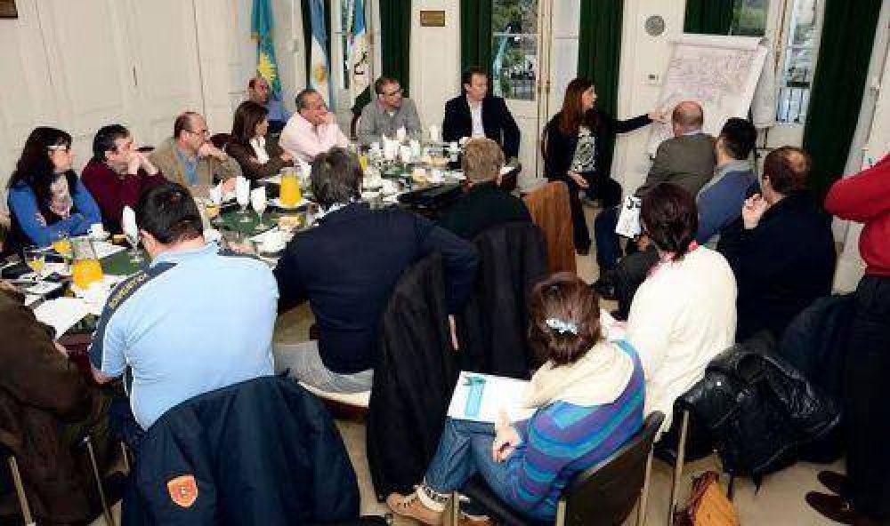 Cascallares llev� los reclamos por los cortes de luz al Ente Regulador