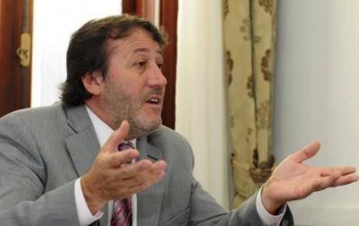 Garc�a: �El aumento de tarifas debe ser pensado en funci�n de los ingresos de los ciudadanos�