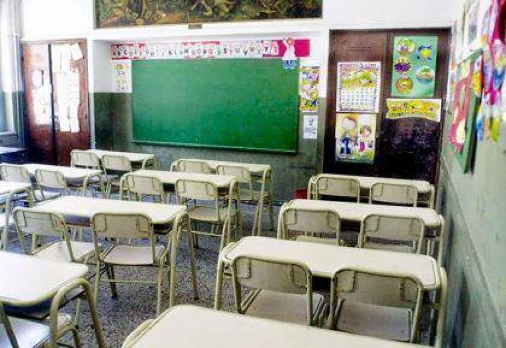 Paro de docentes bonaerenses de UDOCBA y protesta del Frente Gremial