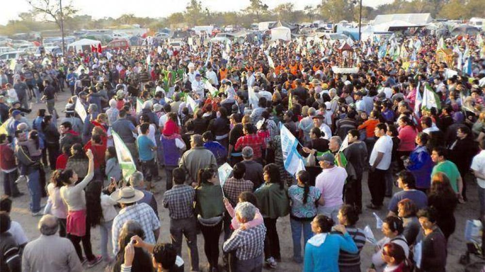 Multitudinaria demostracin de fe en la fiesta de la Virgen de Huachana