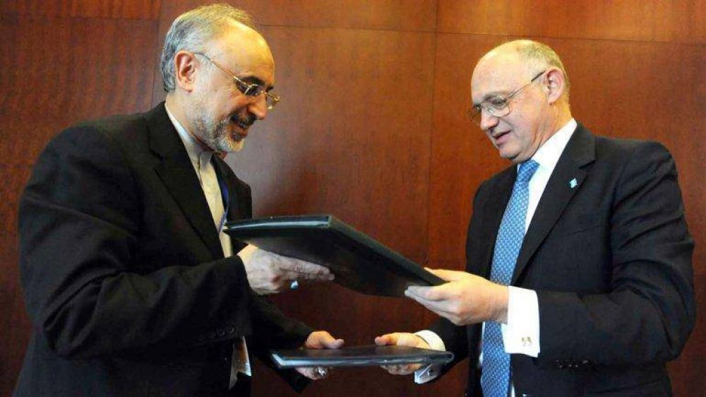 Timerman. Por traici�n a la patria, Familiares de v�ctimas se presentan como querellantes contra Timerman