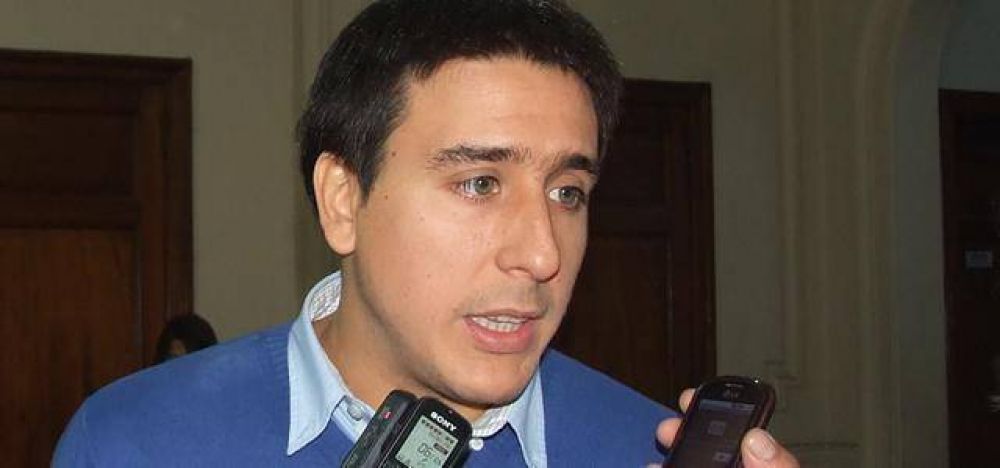 Navarro: �La Salud p�blica no es lo prioritario para Vidal�