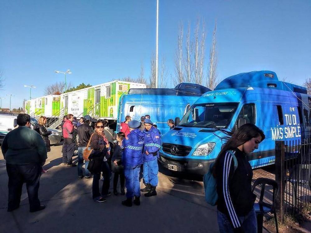 Gran operativo de servicios en Lan�s