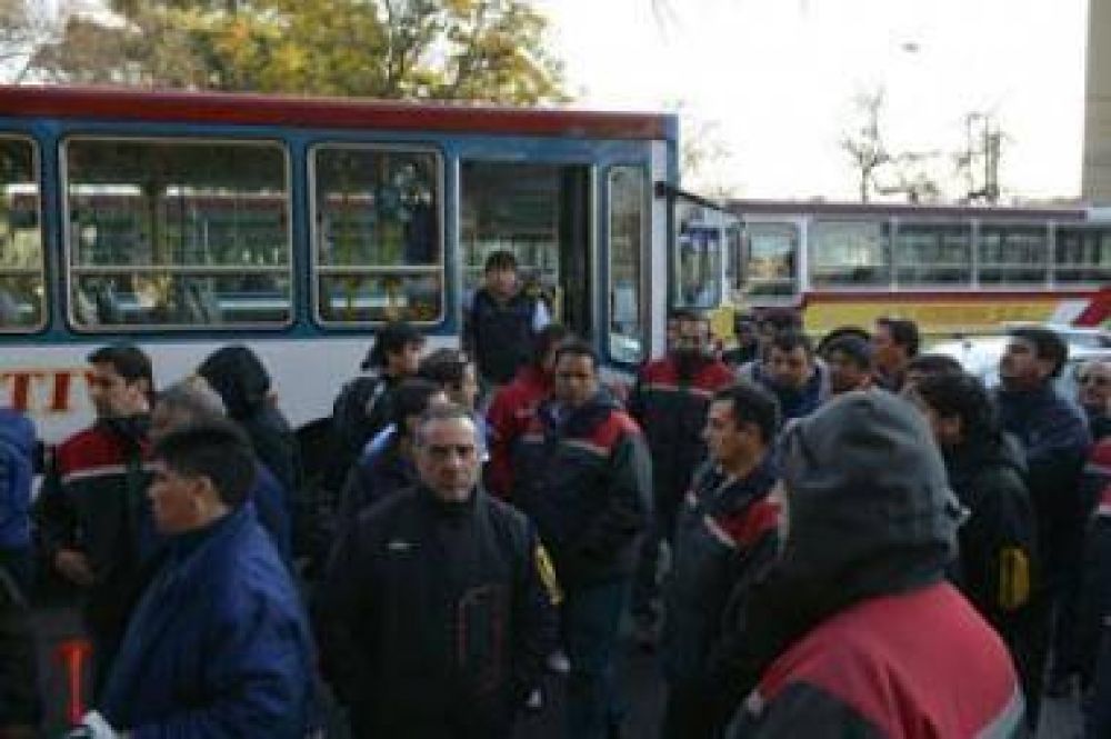 La UTA San Juan, al borde de la fractura sindical